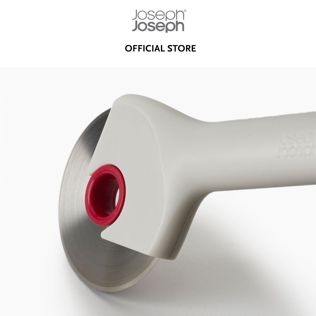 Joseph Joseph  Ringo™ Easy-clean Red Pizza Cutter JJ0130