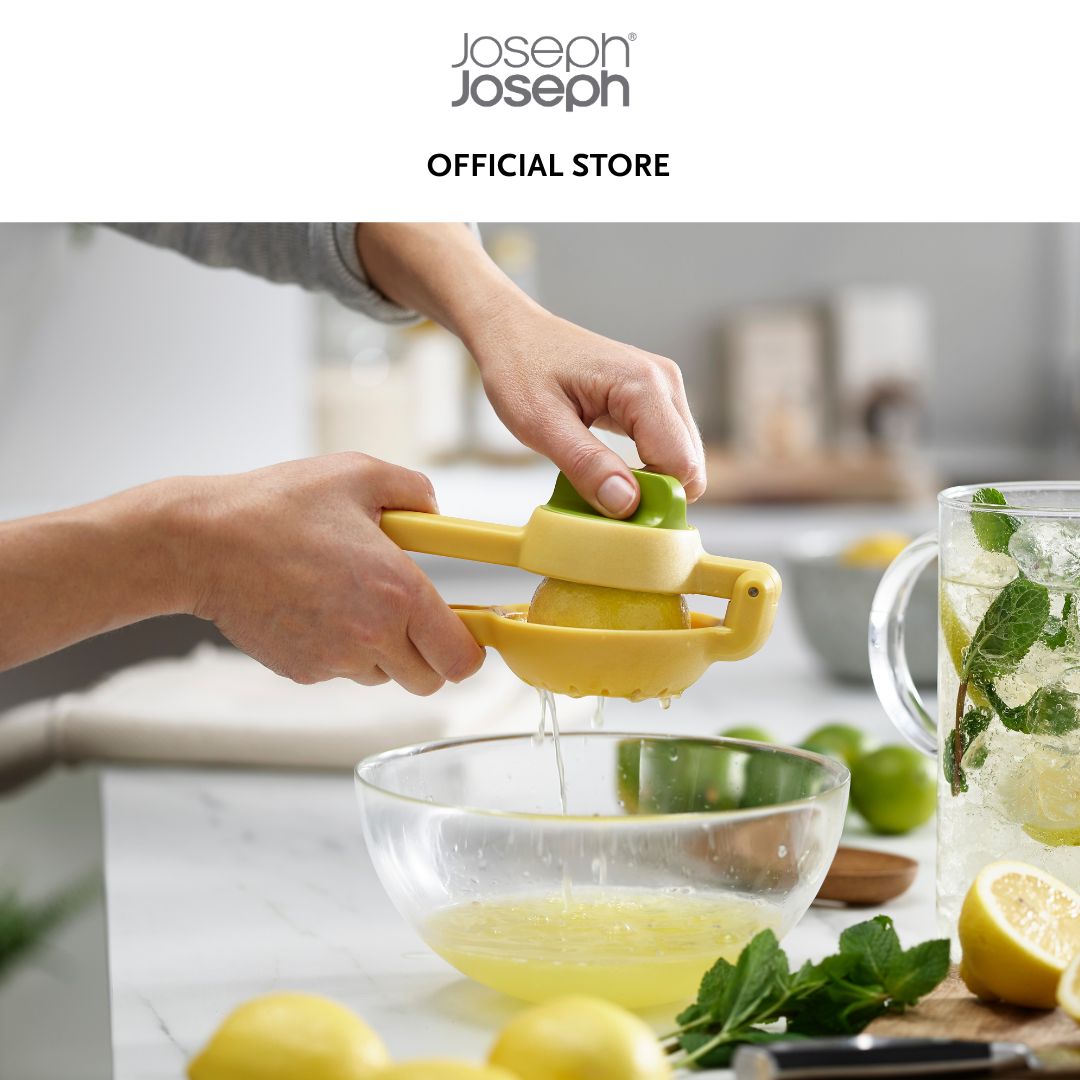 Joseph Joseph  JuiceMax™ Dual-action Yellow Citrus Press JJ0098