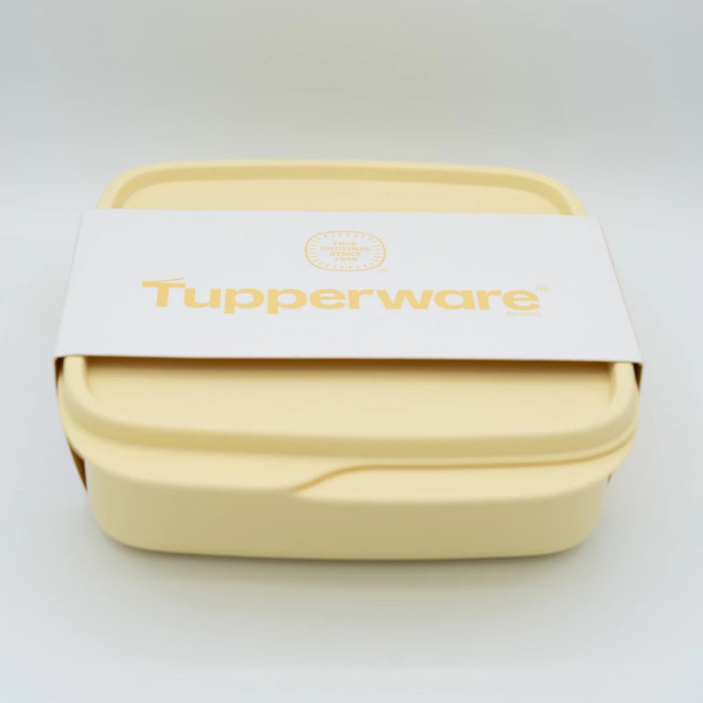 Tupperware Square Divided Lunch Box (550ml, Yellow) TP0026